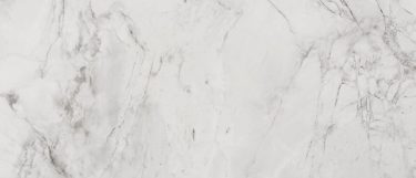 a Bergen sintered stone countertop surface that features gray vein details over the off white base
